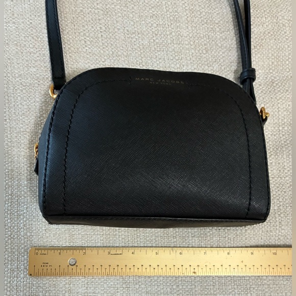 Marc Jacobs EUC Black Leather Playback Dome Crossbody Bag w/Gold Hardware